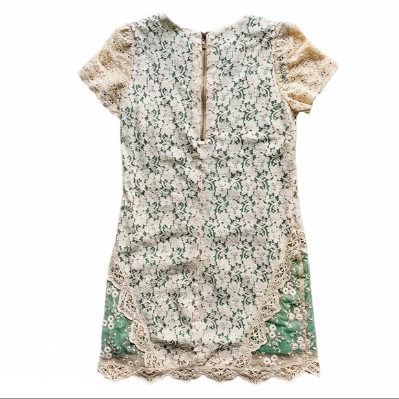 Anthro Champagne & Strawberry Ivory lace Emerald - Picture 2 of 16